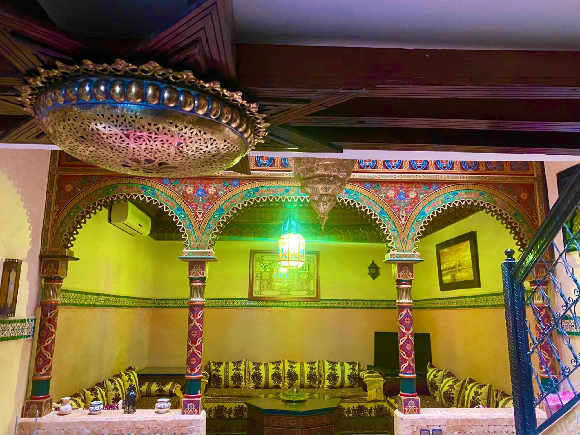 Riad Nezha Avec Jacuzzi Et 3 Piscines Au Coeur De Marrakesh Exterior foto
